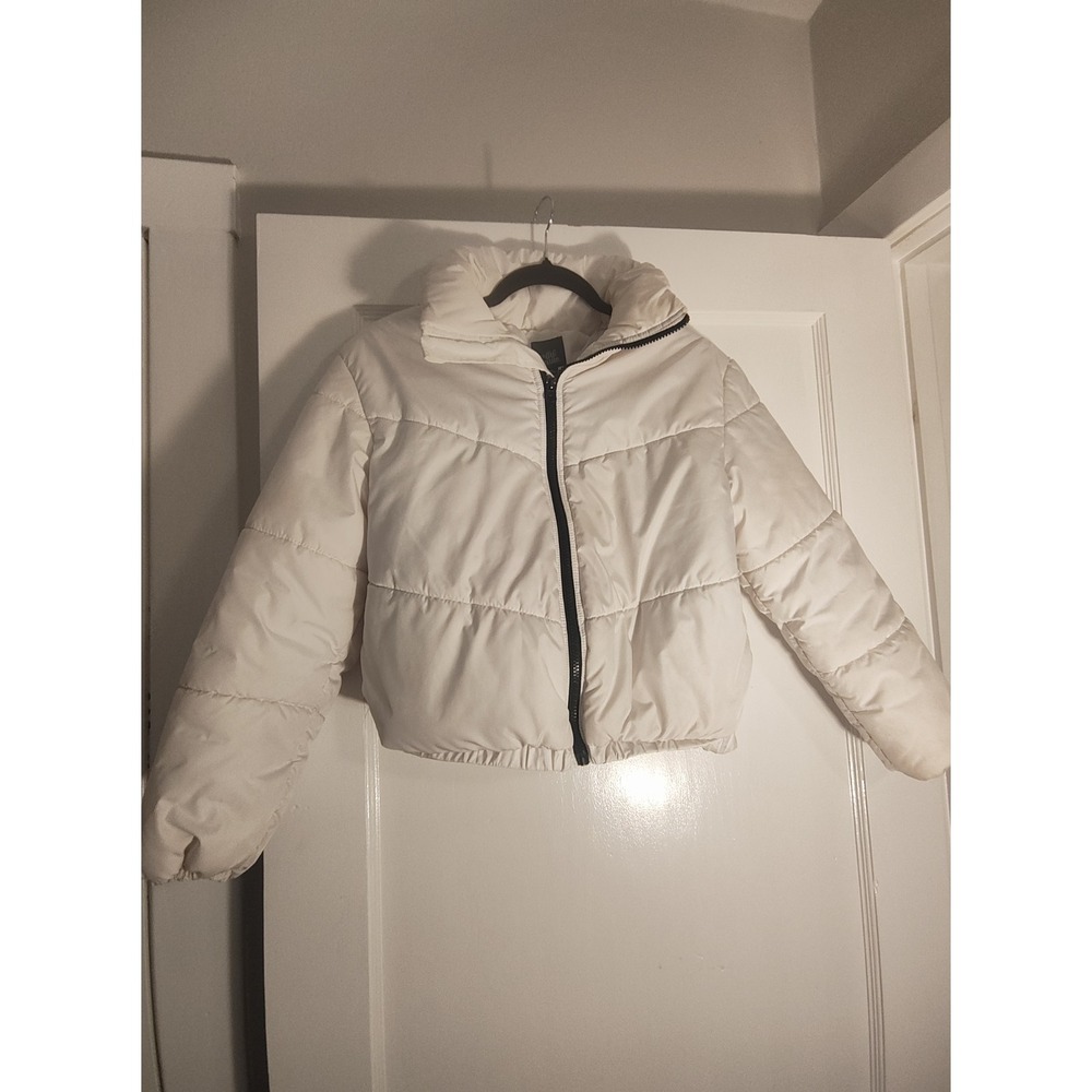Wild Fable Women's XS Ivory Cropped Puffer Jacket Black Zip Y2K Winter Coat